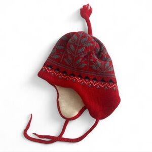 Stylish wool trapper hat